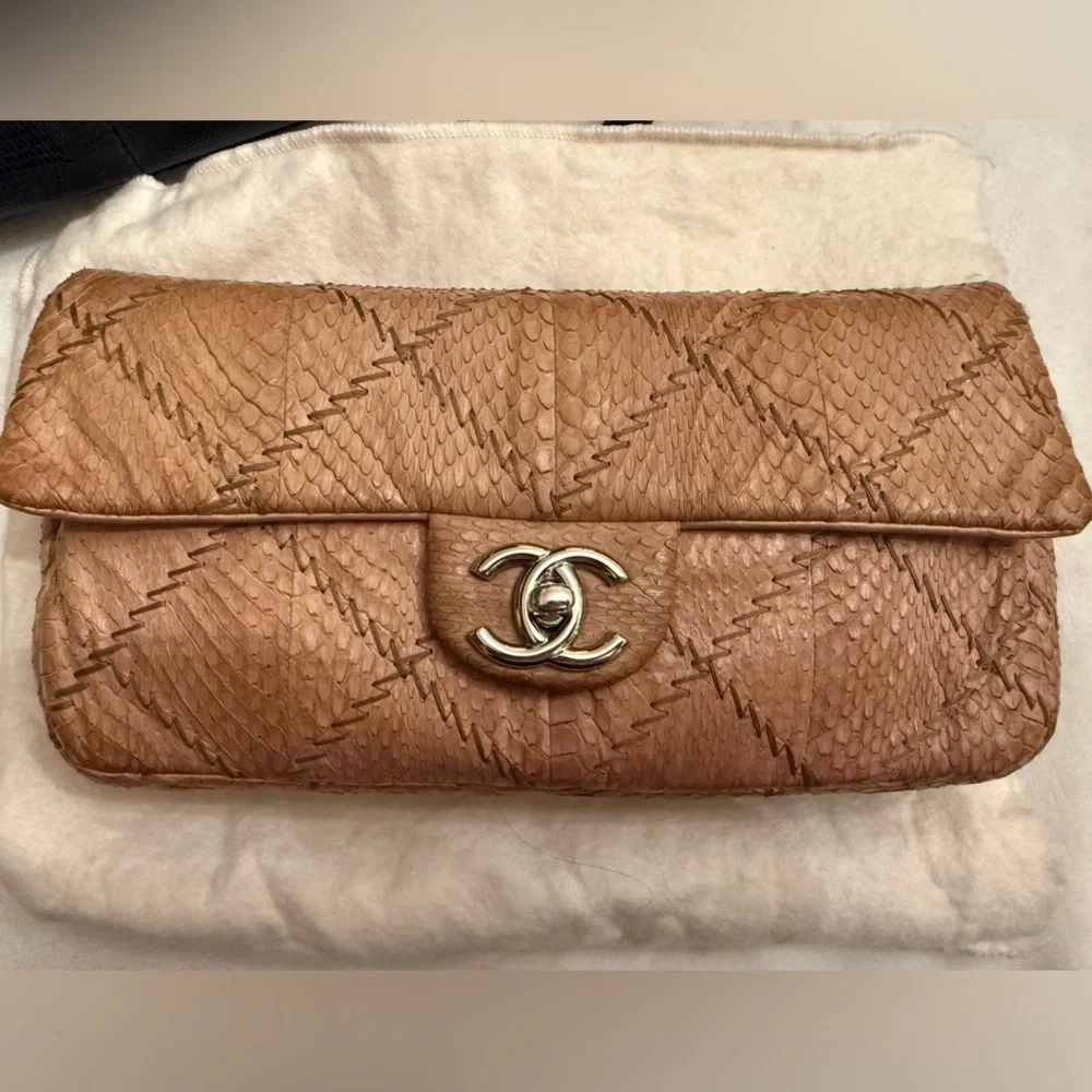 Chanel Ultimate Stitch Flap Snakeskin Crossbody Bag - Picture 14 of 17